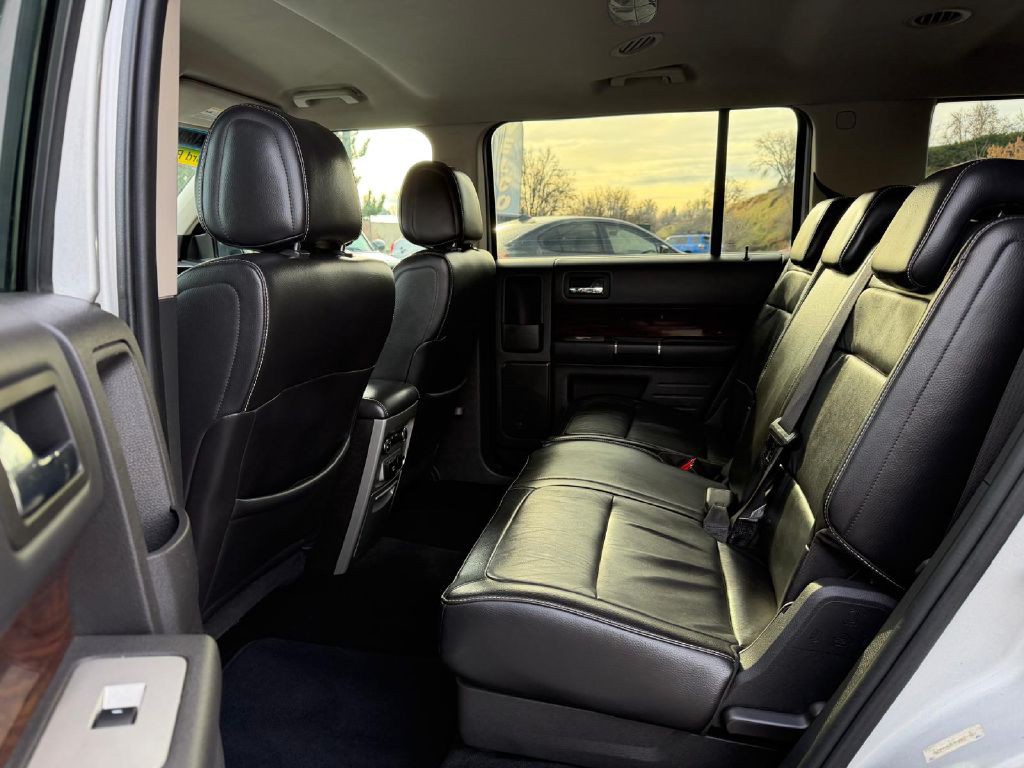 2011 Ford Flex Image 13