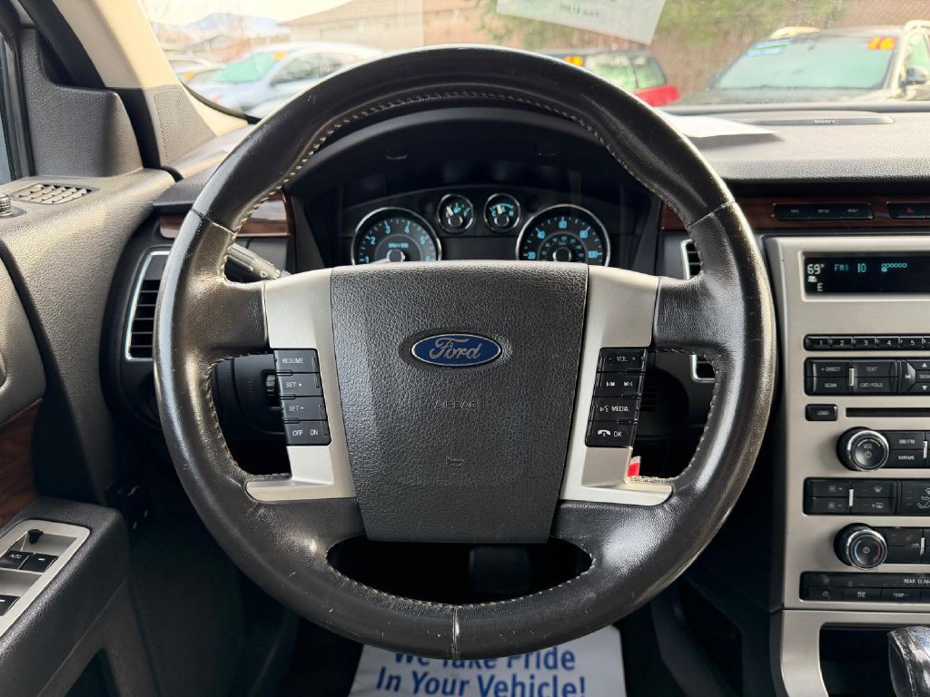 2011 Ford Flex Image 21