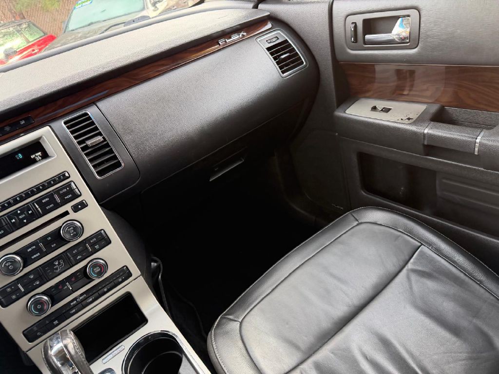 2011 Ford Flex Image 24