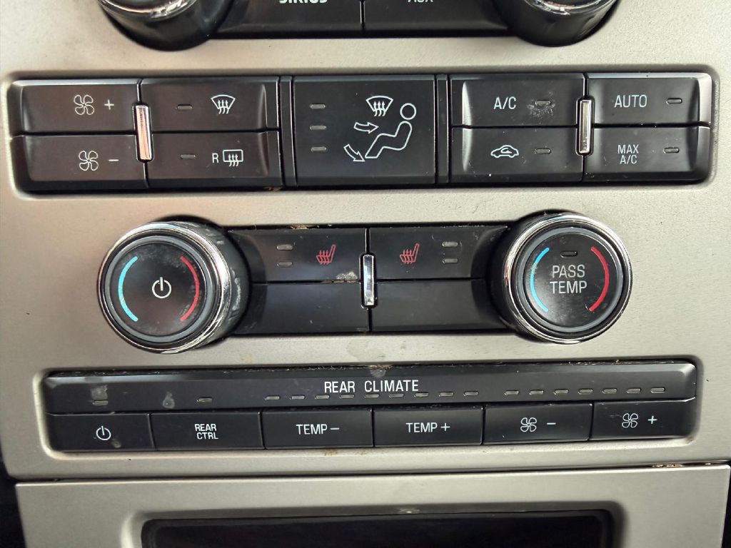 2011 Ford Flex Image 26