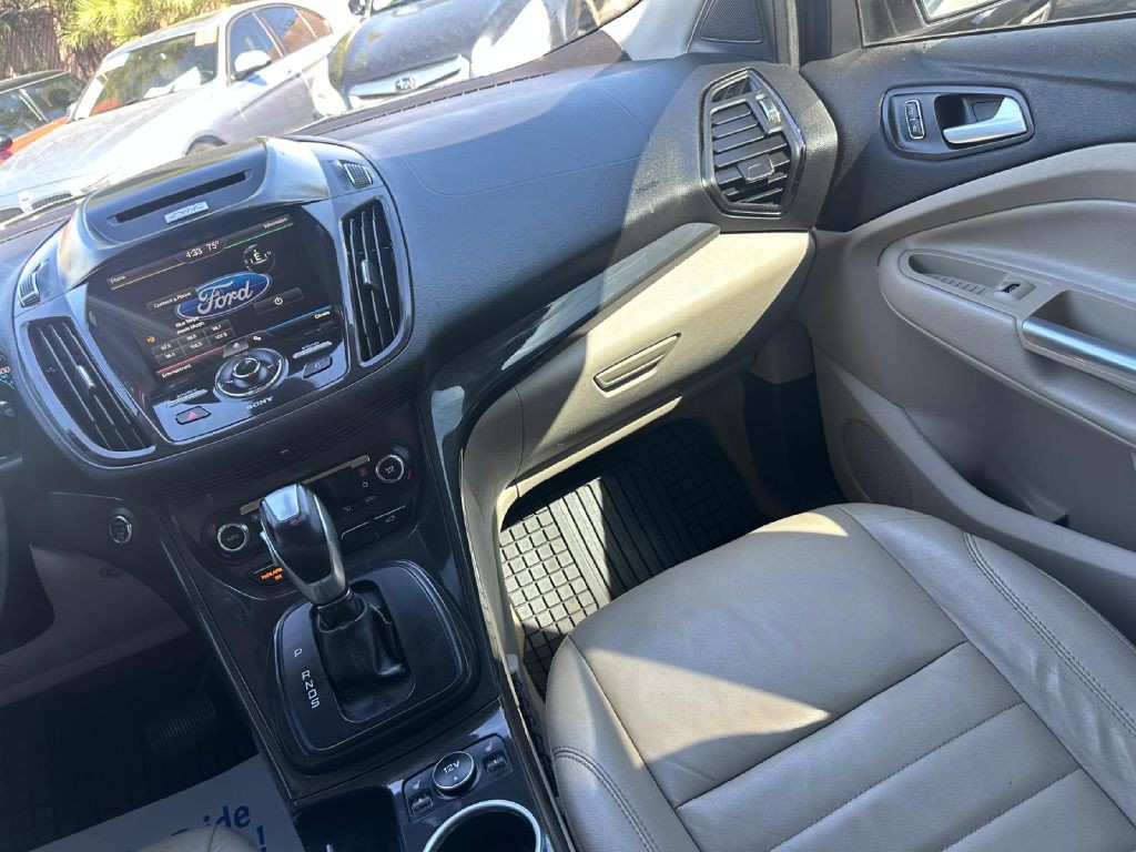 2015 Ford Escape Image 20