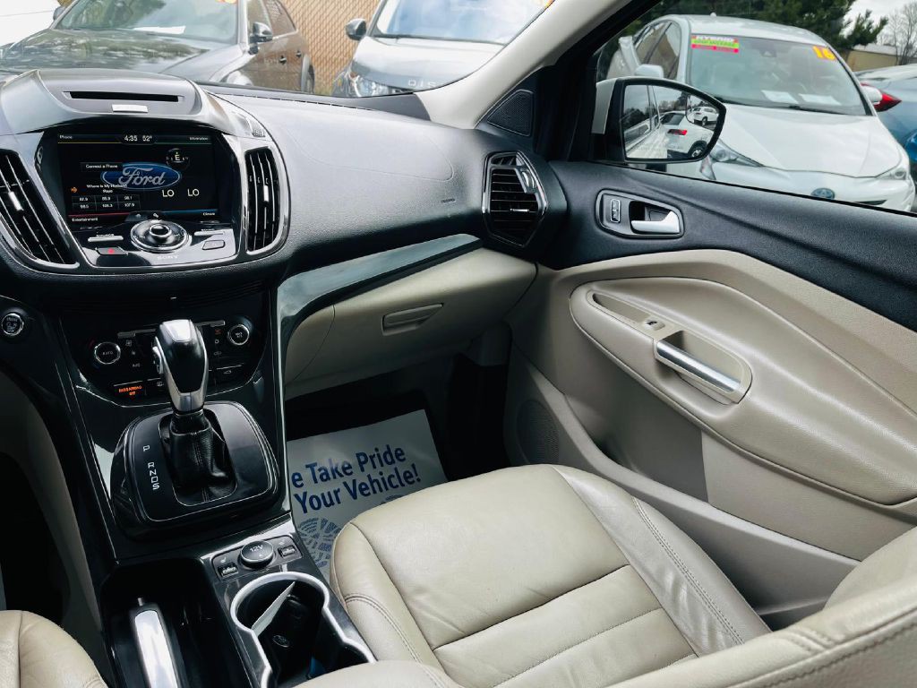 2015 Ford Escape Image 20
