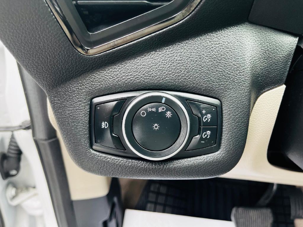 2015 Ford Escape Image 27