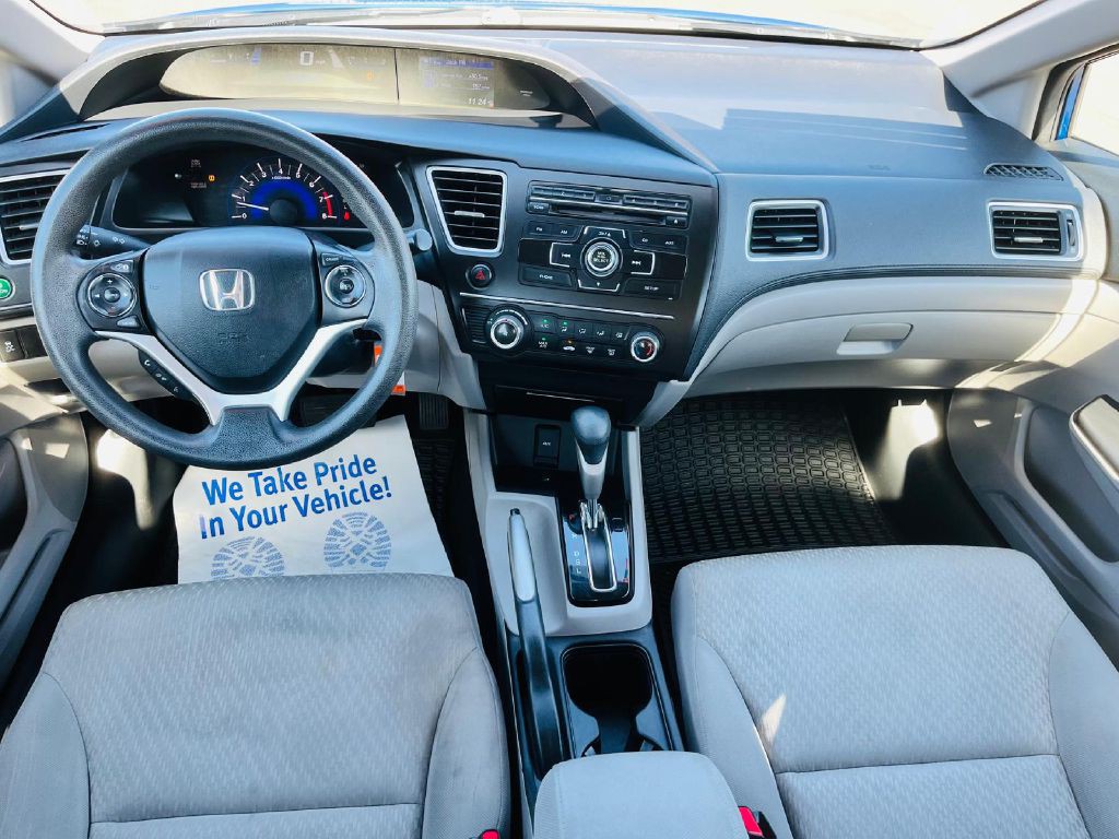 2015 Honda Civic Image 16