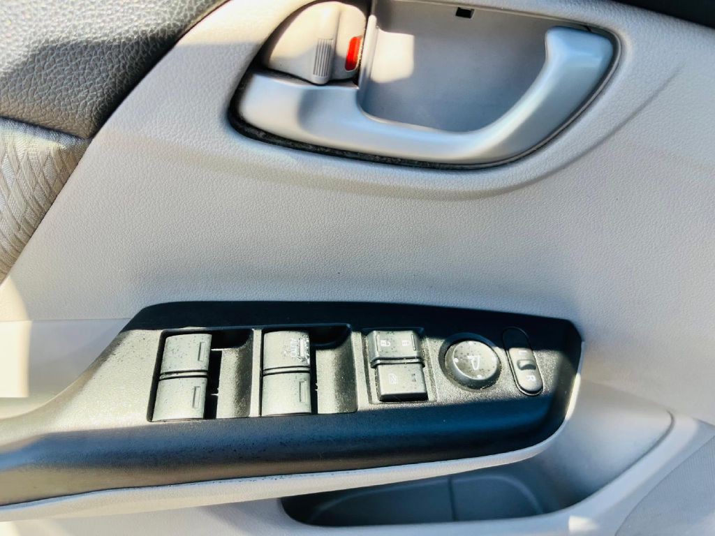 2015 Honda Civic Image 22