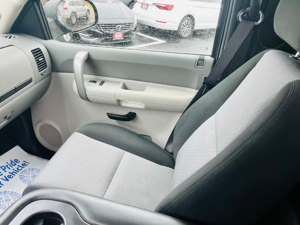 2008 Chevrolet Silverado 1500 Image 18