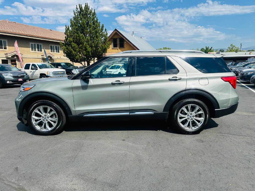 2020 Ford Explorer Image 4