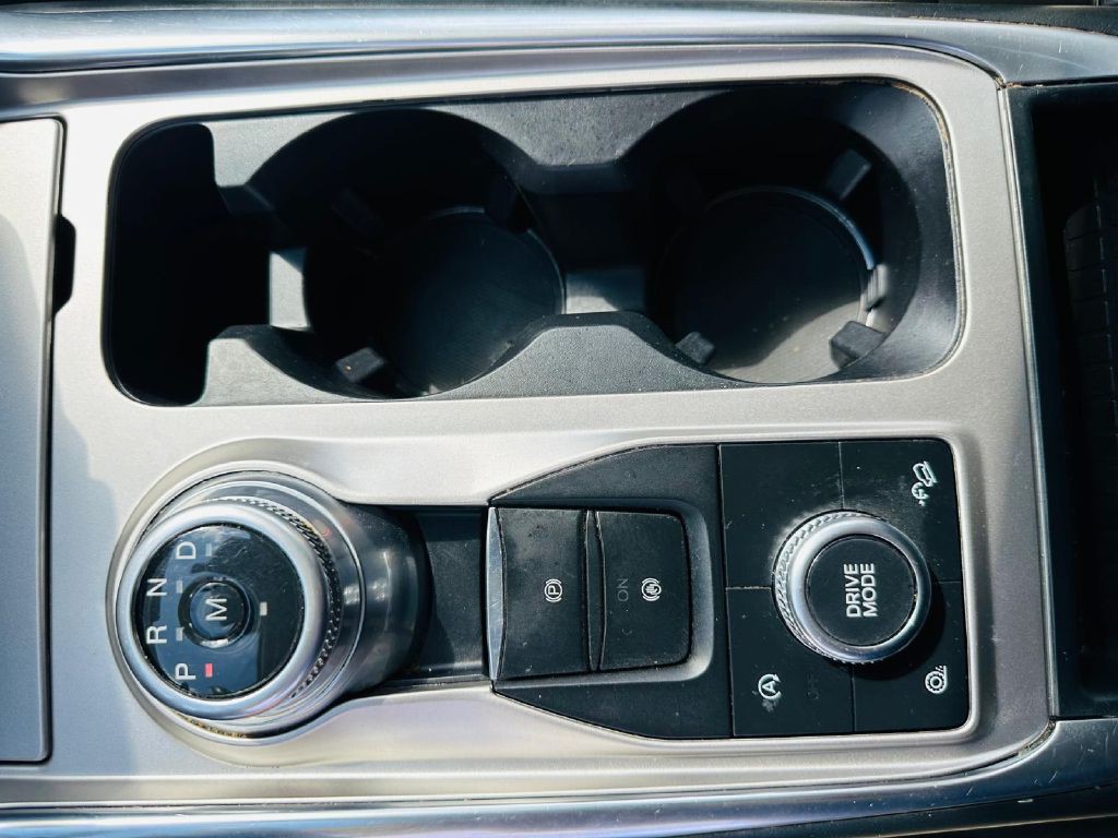 2020 Ford Explorer Image 24