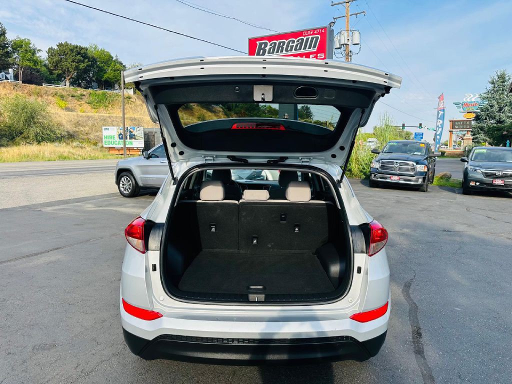 2017 Hyundai Tucson Image 11