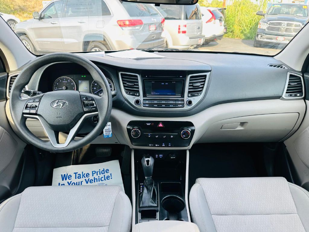2017 Hyundai Tucson Image 16