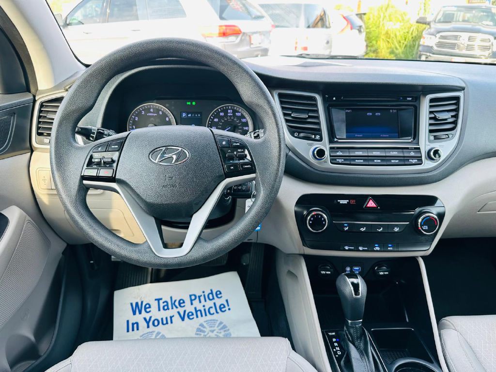 2017 Hyundai Tucson Image 17