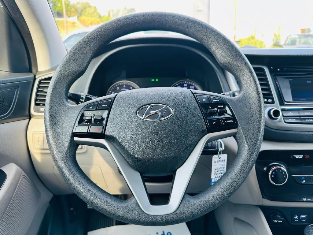 2017 Hyundai Tucson Image 18