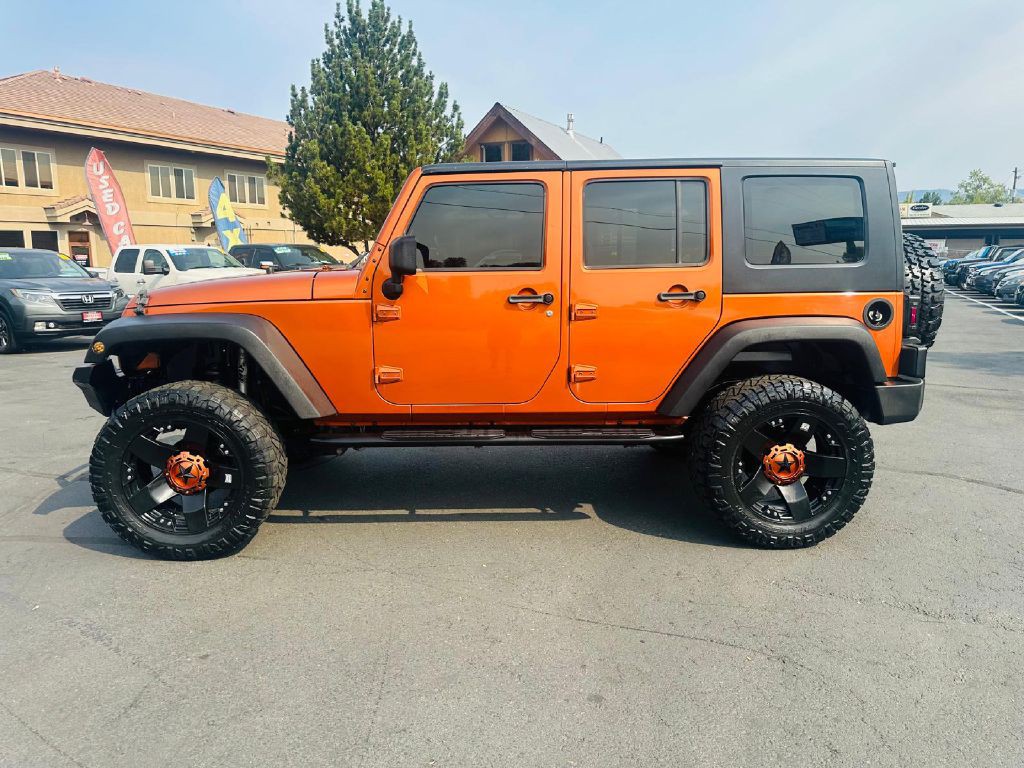 2010 Jeep Wrangler Unlimited Image 4