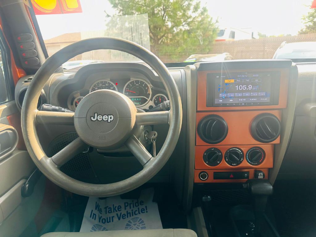 2010 Jeep Wrangler Unlimited Image 17