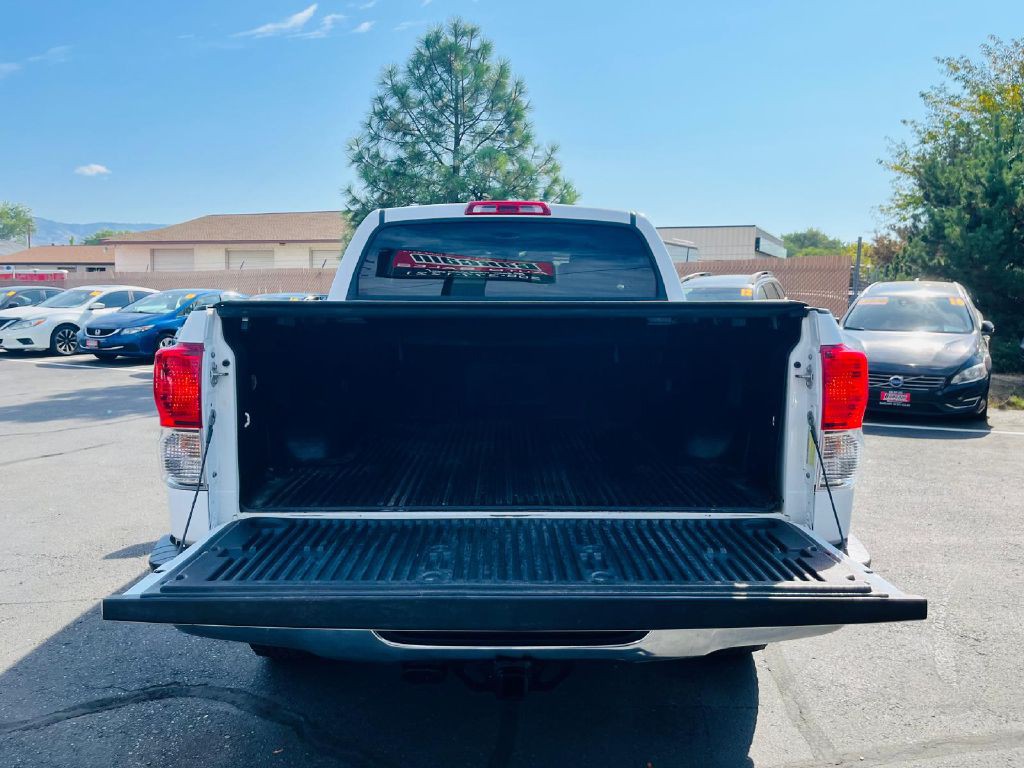 2013 Toyota Tundra Image 10