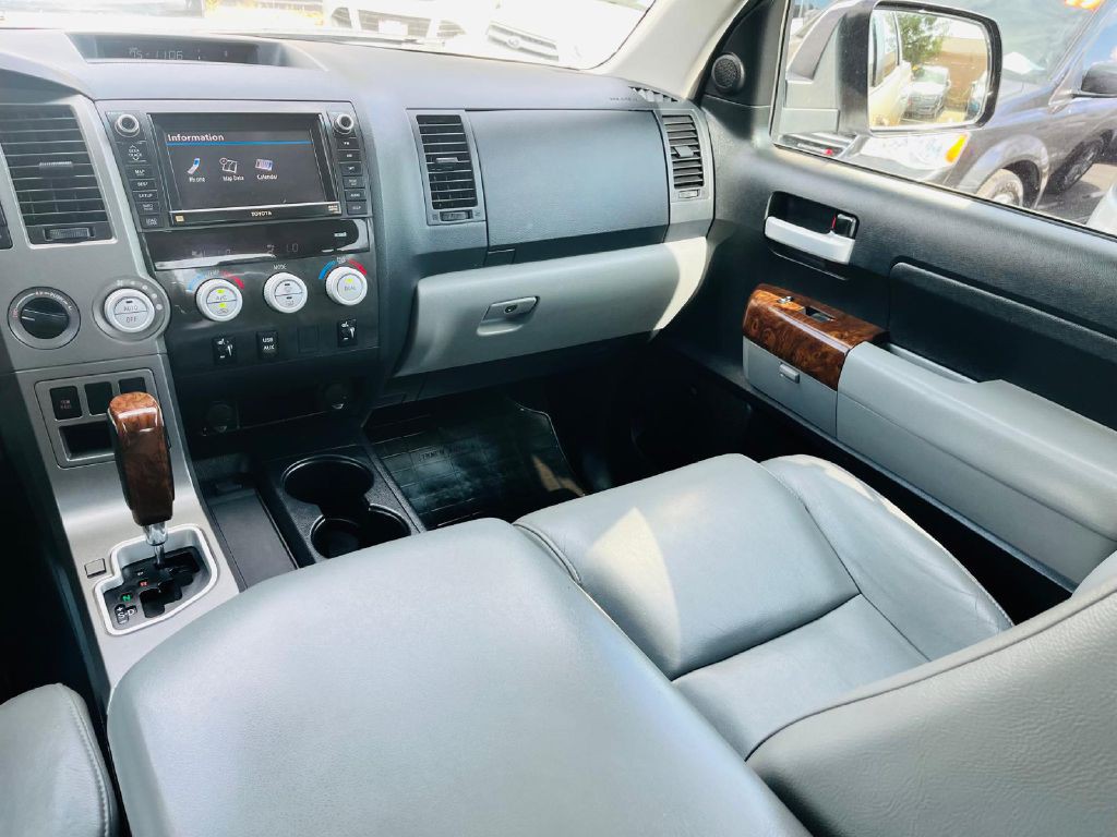 2013 Toyota Tundra Image 21