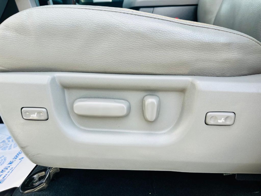 2013 Toyota Tundra Image 25