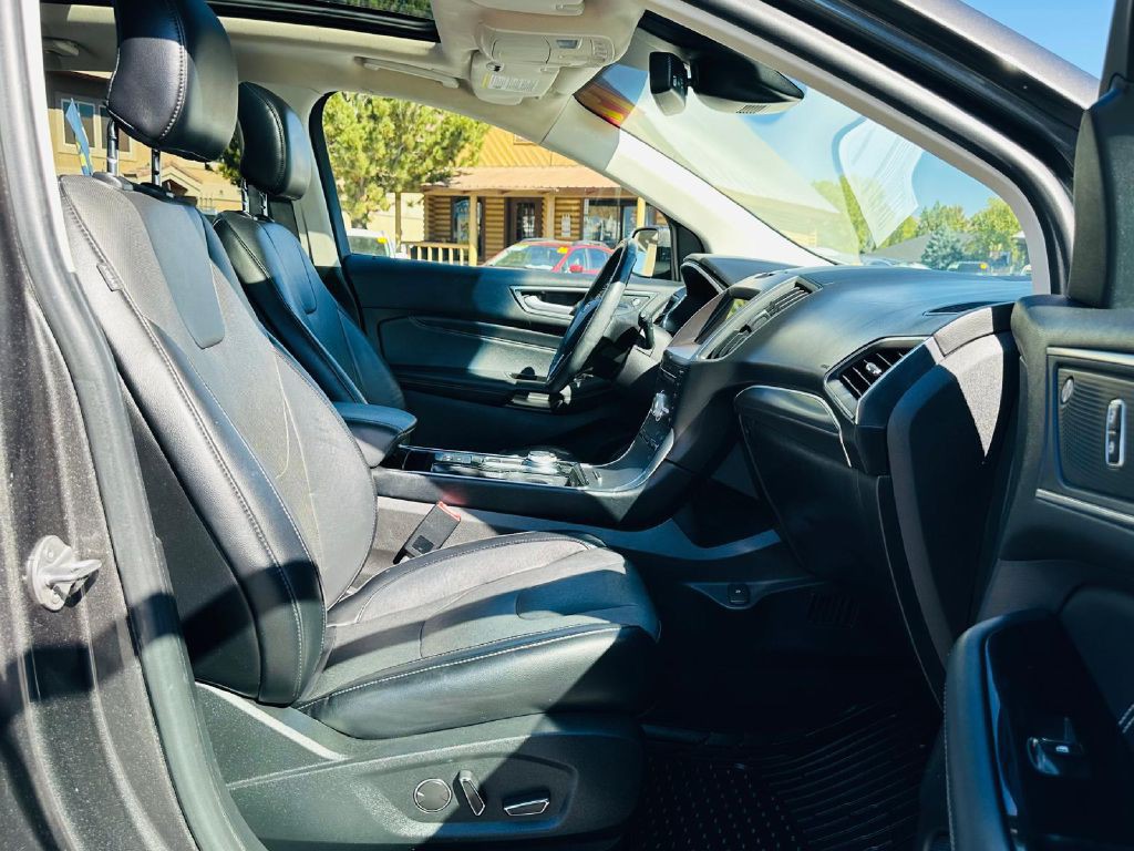 2019 Ford Edge Image 14