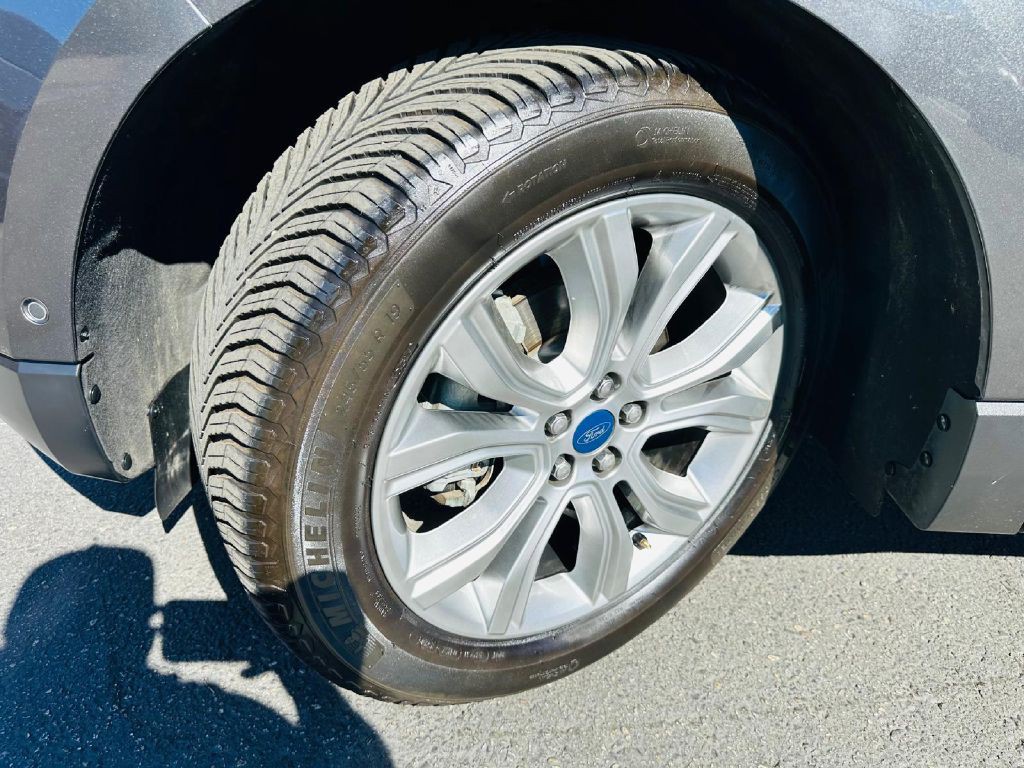 2019 Ford Edge Image 31