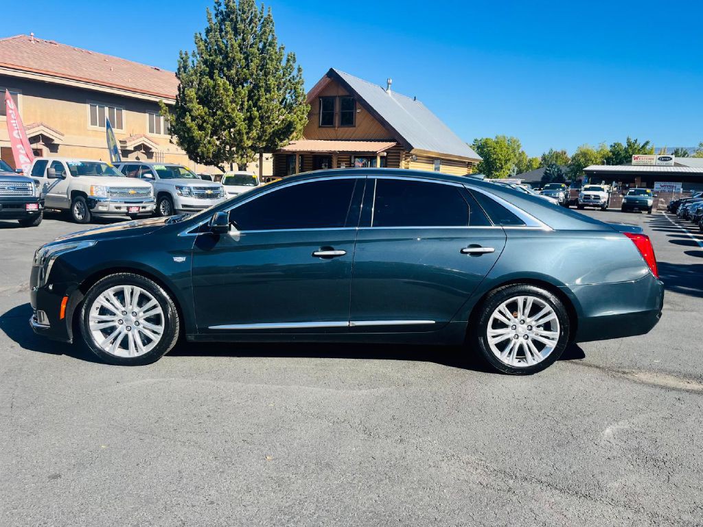 2018 Cadillac XTS Image 4