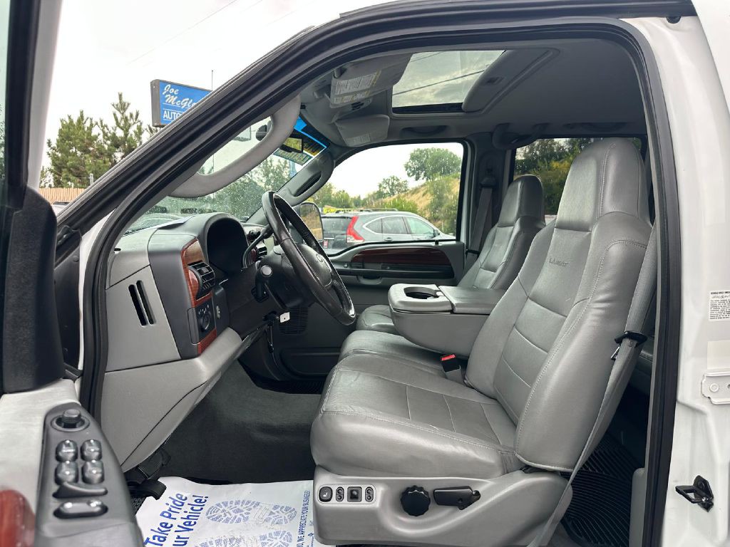 2006 Ford F-350 Image 12