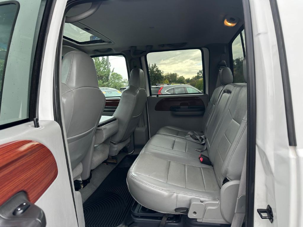 2006 Ford F-350 Image 13