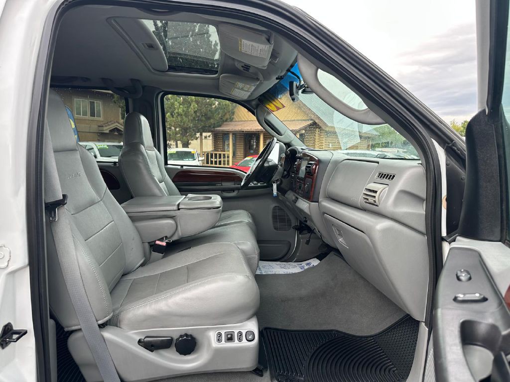 2006 Ford F-350 Image 14