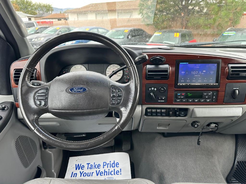 2006 Ford F-350 Image 17