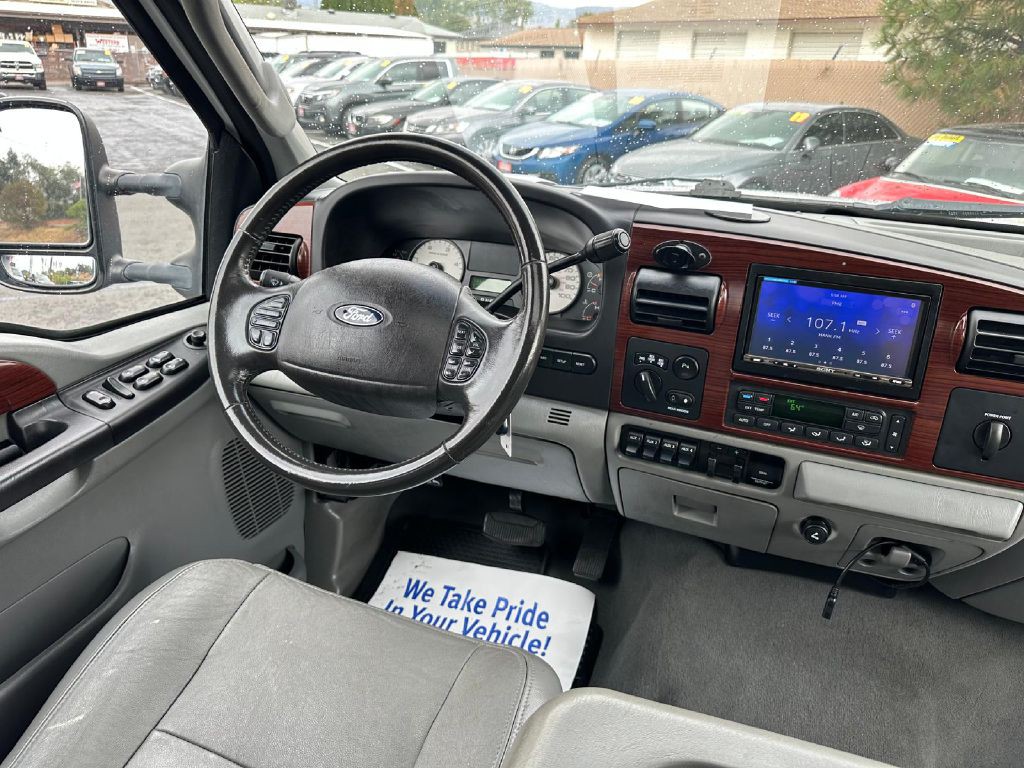 2006 Ford F-350 Image 20