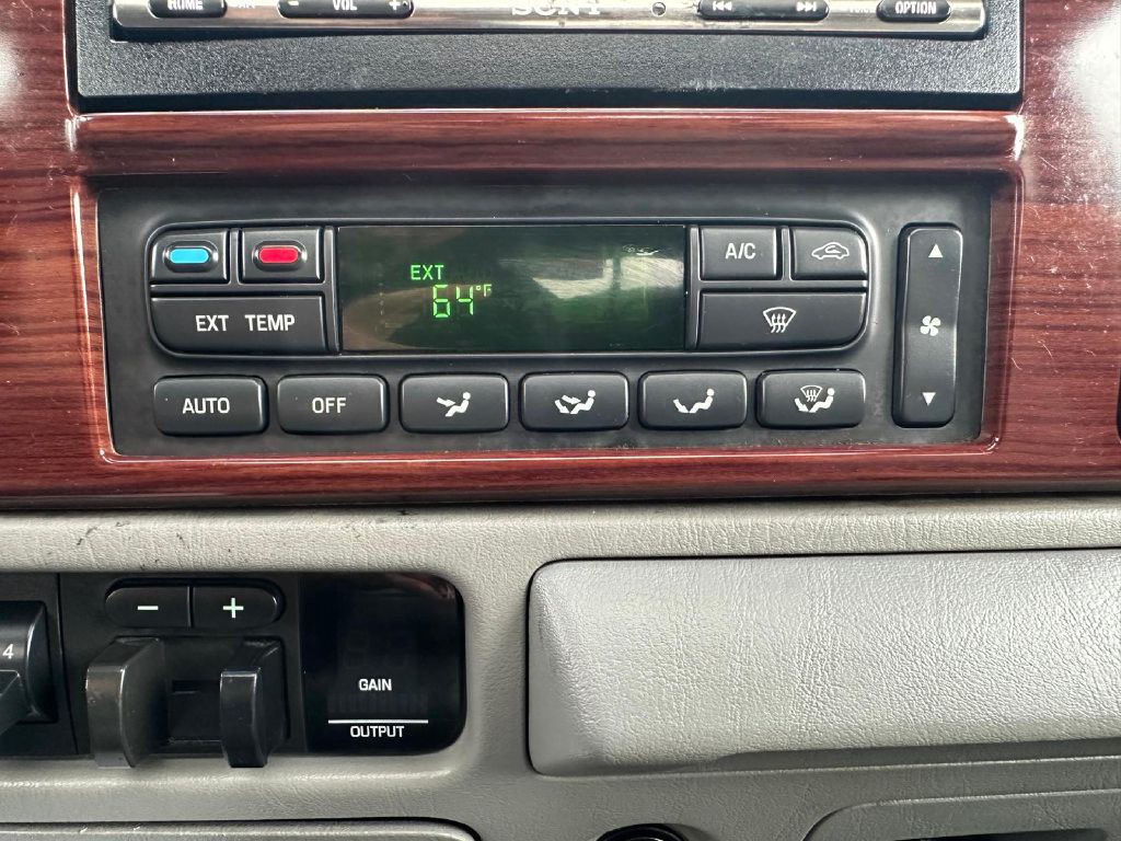 2006 Ford F-350 Image 23