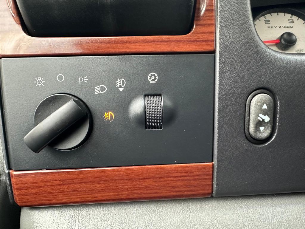 2006 Ford F-350 Image 26