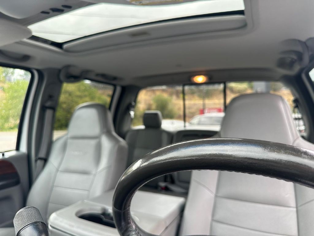 2006 Ford F-350 Image 29