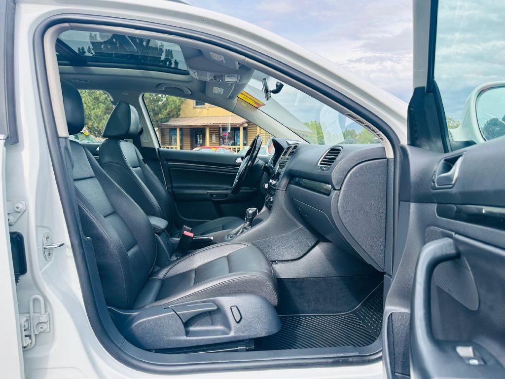 2014 Volkswagen Jetta Image 14