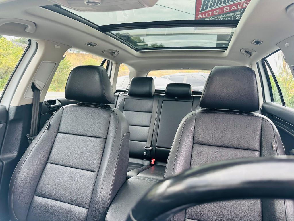 2014 Volkswagen Jetta Image 28