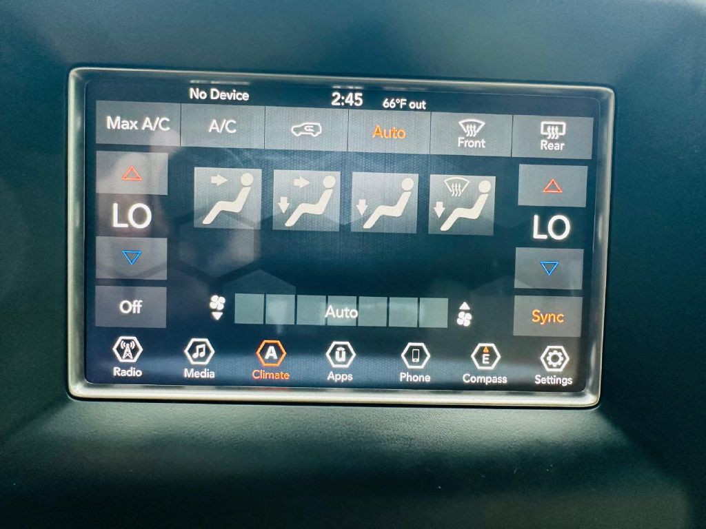 2018 Jeep Grand Cherokee Image 24