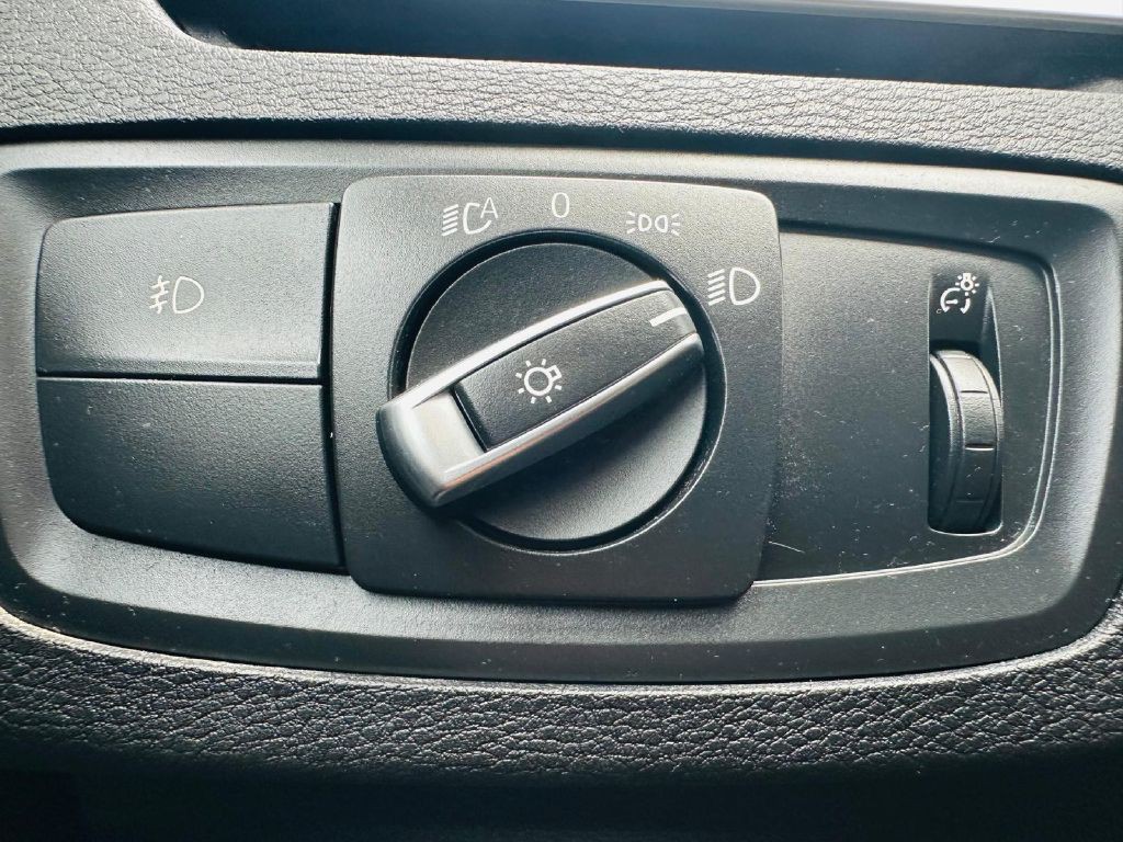 2018 BMW X1 Image 27