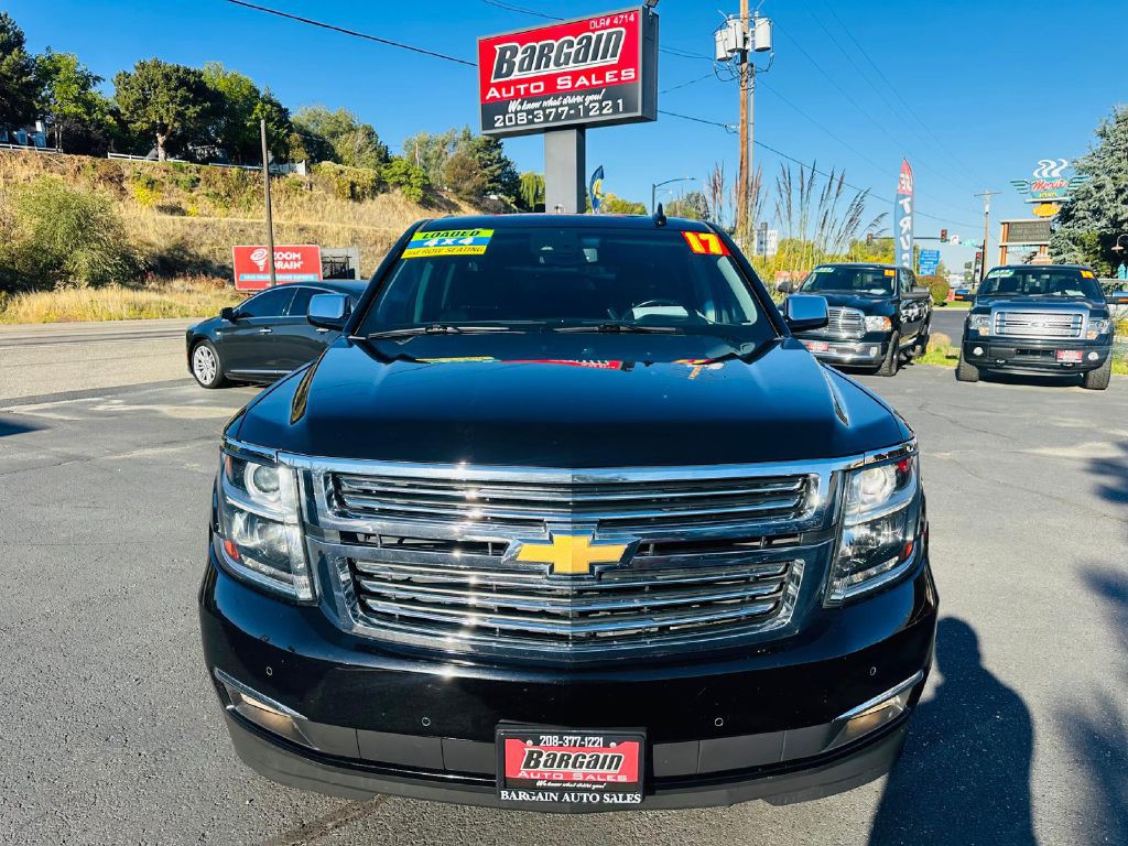 2017 Chevrolet Suburban Image 2