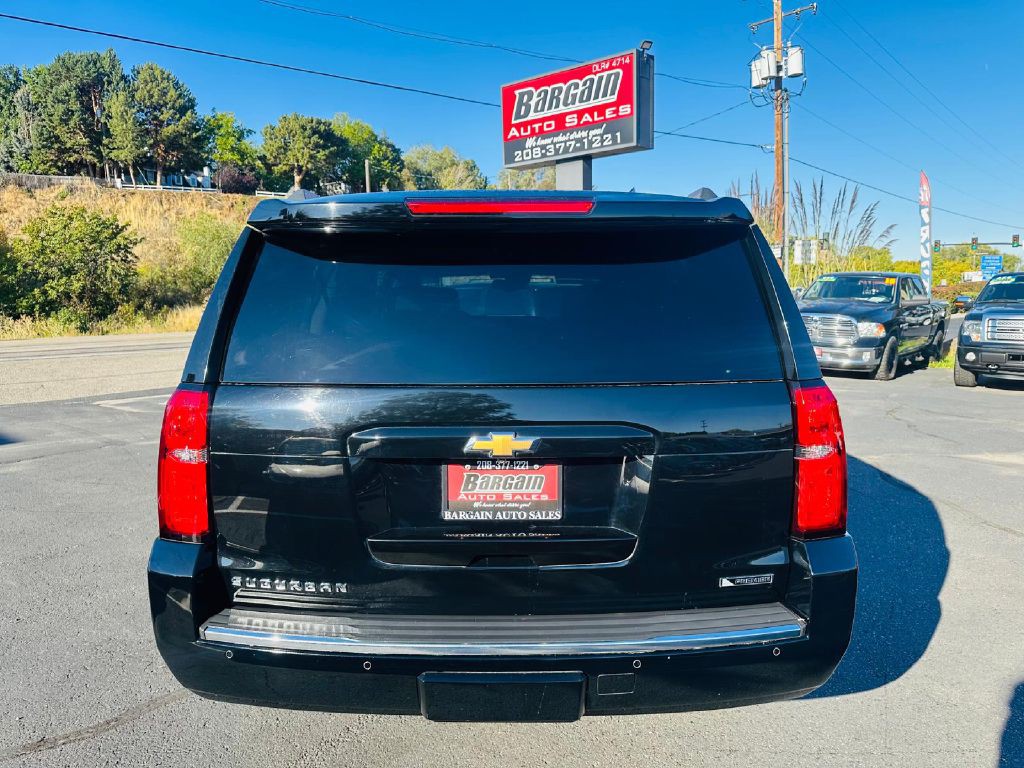 2017 Chevrolet Suburban Image 6
