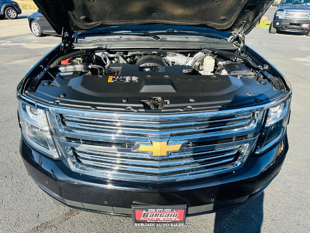 2017 Chevrolet Suburban Image 10