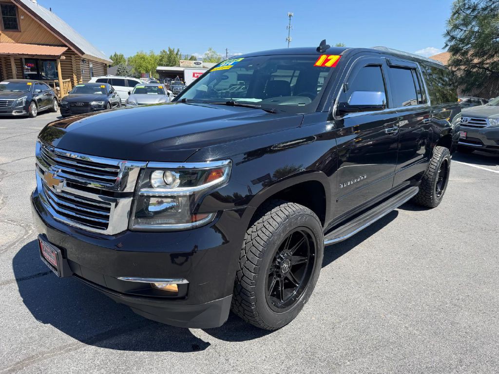 2017 Chevrolet Suburban Image 3