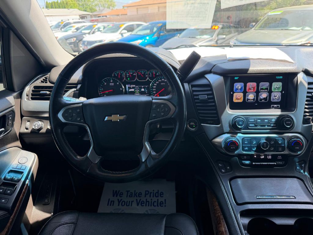 2017 Chevrolet Suburban Image 19