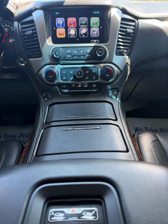 2017 Chevrolet Suburban Image 21