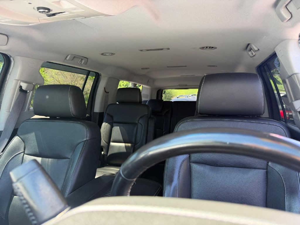 2017 Chevrolet Suburban Image 36