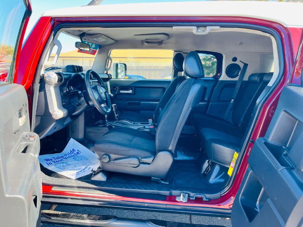 2008 Toyota FJ Cruiser Image 12