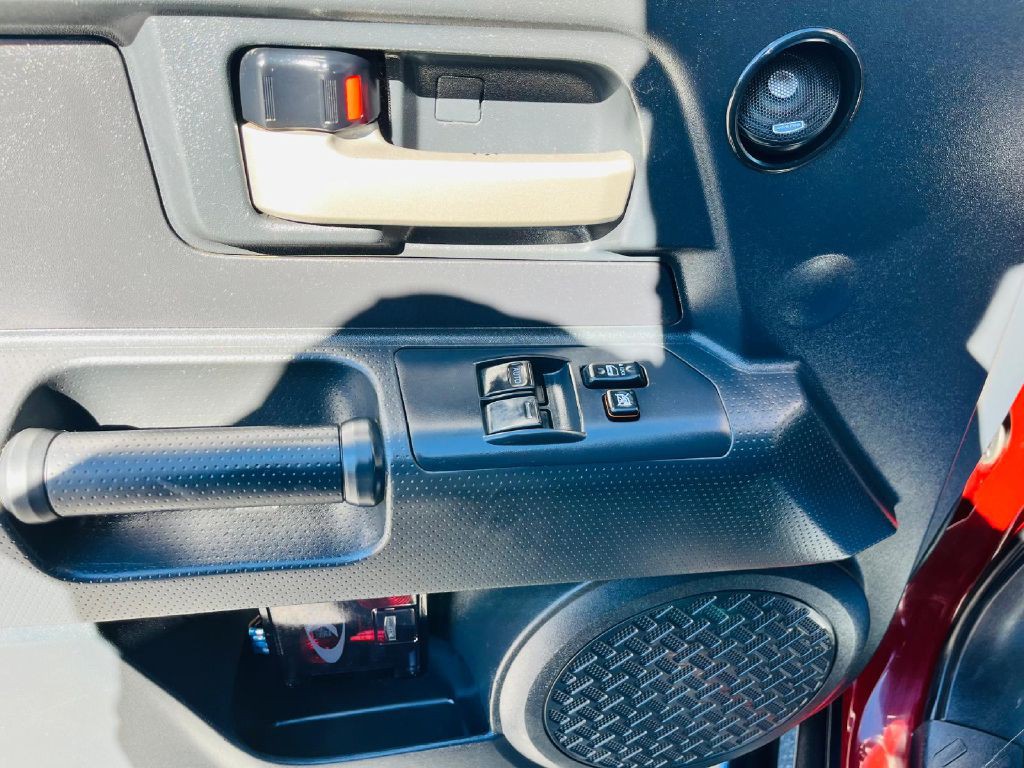2008 Toyota FJ Cruiser Image 23
