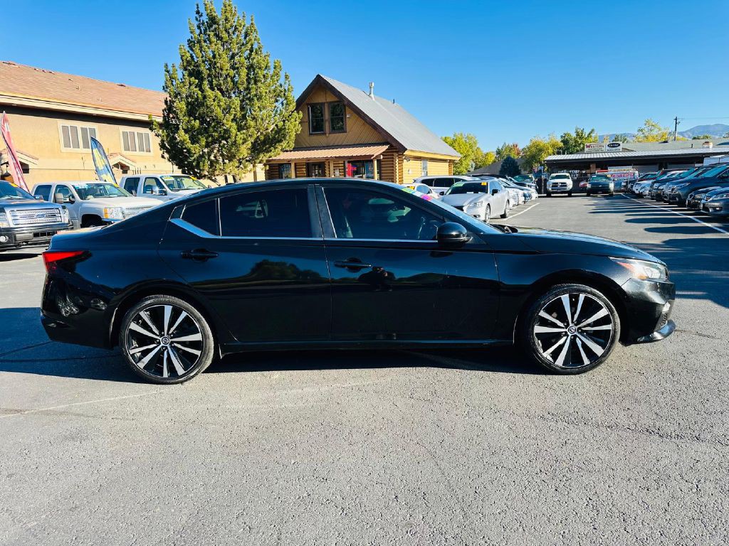 2020 Nissan Altima Image 8