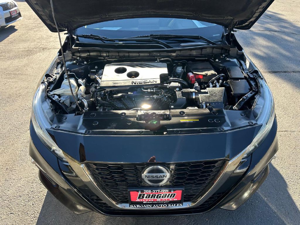 2020 Nissan Altima Image 10
