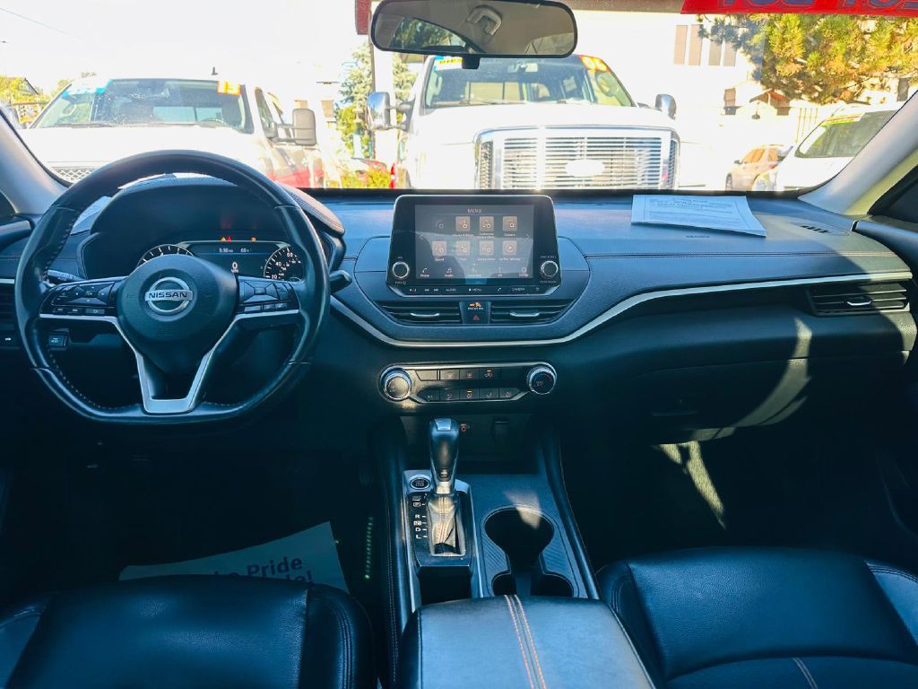 2020 Nissan Altima Image 16