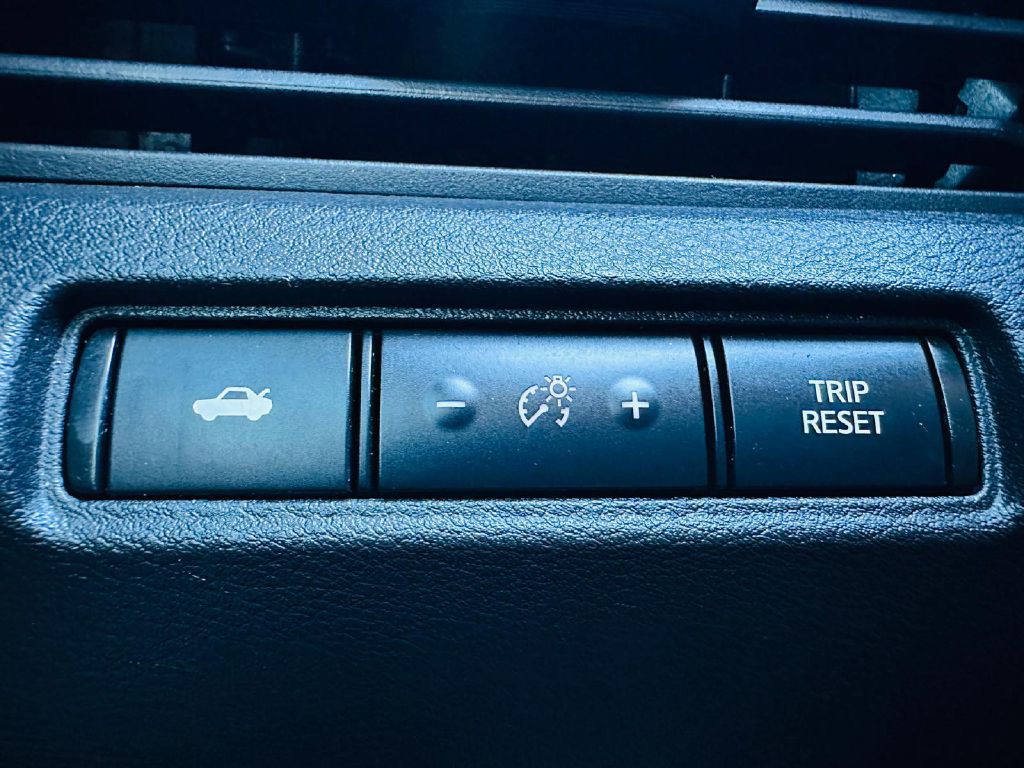 2020 Nissan Altima Image 26