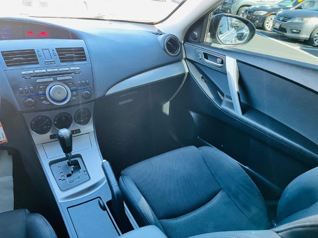 2011 Mazda Mazda3 Image 21